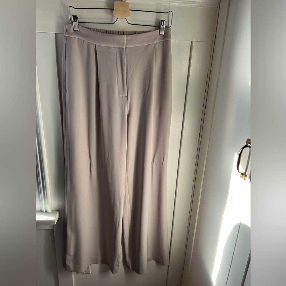 H&M taupe coloured trousers. Size 8. Nice crepe material which drapes nicely